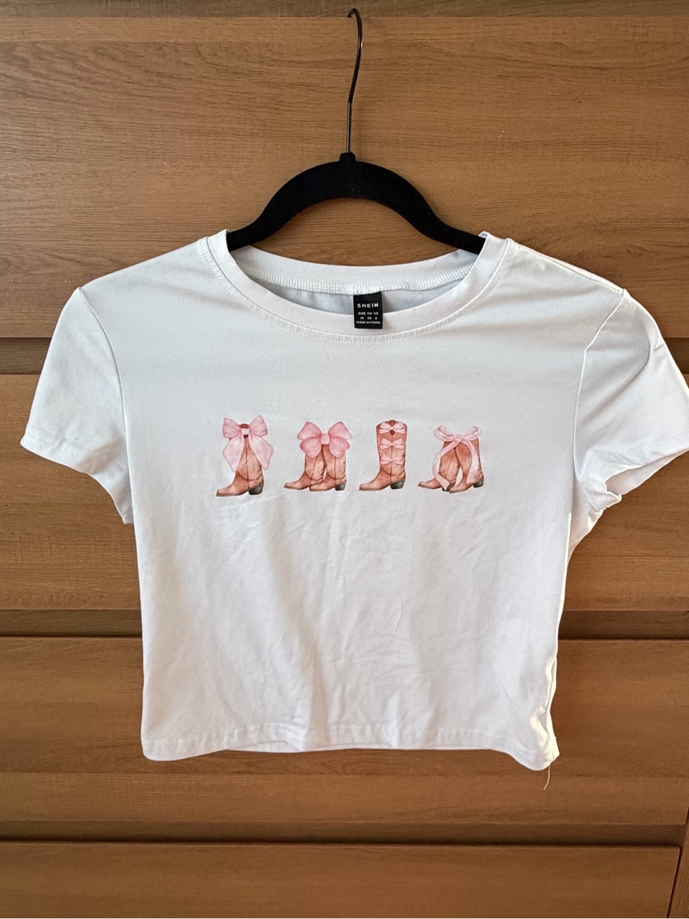 Shein cowgirl boots and bows print baby tee M
